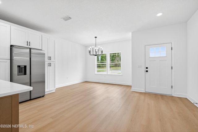 183 CRESTVIEW Drive, Palatka, FL 32177