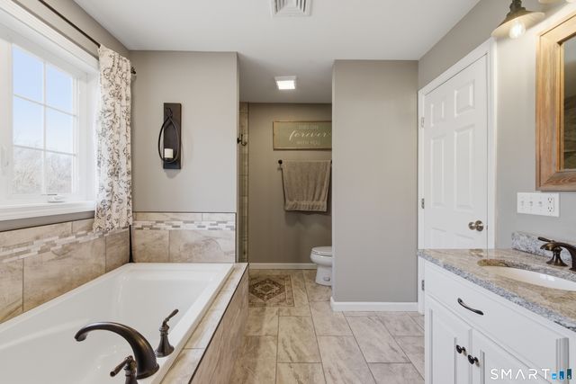 26 Quakertown Meadows, Ledyard, CT 06339