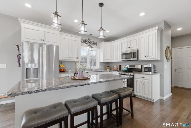 26 Quakertown Meadows, Ledyard, CT 06339