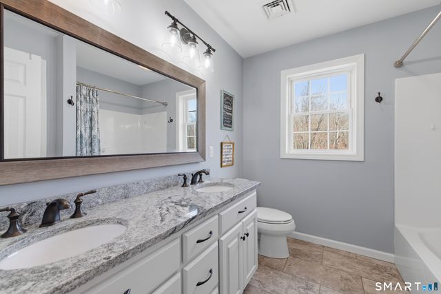 26 Quakertown Meadows, Ledyard, CT 06339