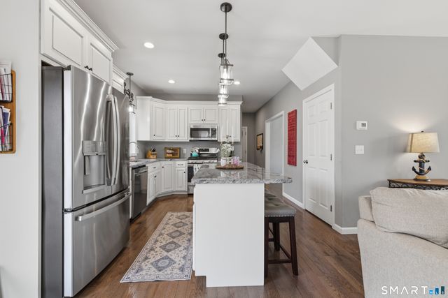 26 Quakertown Meadows, Ledyard, CT 06339