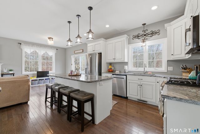 26 Quakertown Meadows, Ledyard, CT 06339