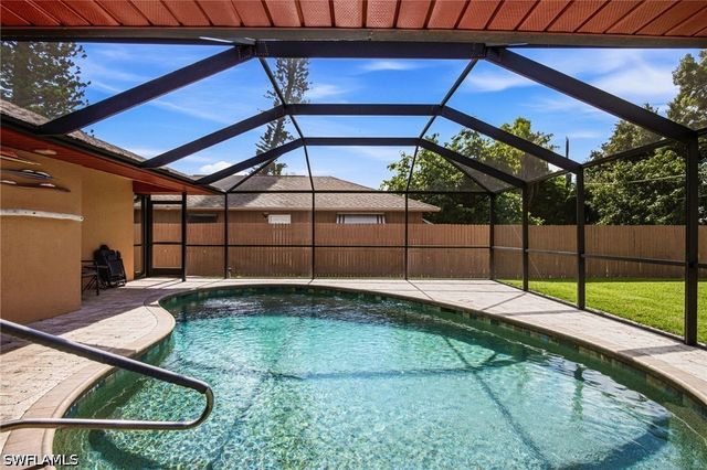 9792 Kentucky ST, Bonita Springs, FL 34135