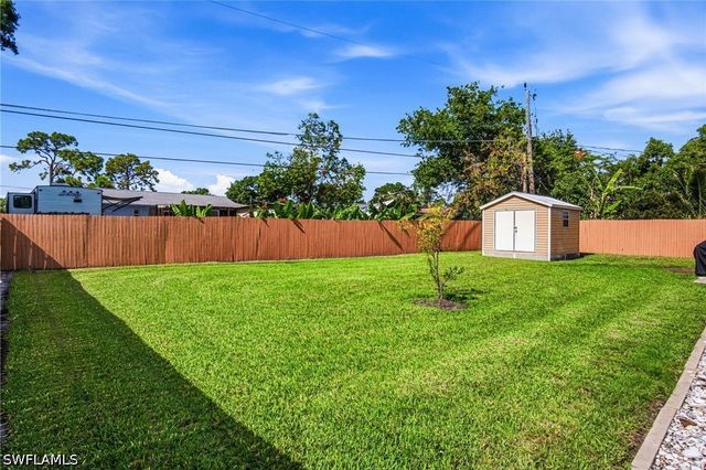 9792 Kentucky ST, Bonita Springs, FL 34135