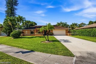 9792 Kentucky ST, Bonita Springs, FL 34135