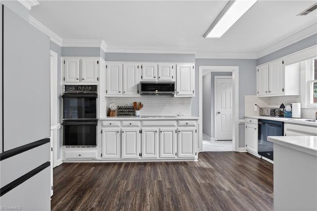 291 Birchridge Drive, Kernersville, NC 27284