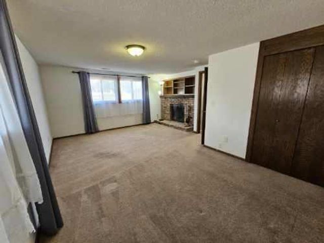 8792 N Maplebrook Circle 8792, Brooklyn Park, MN 55445