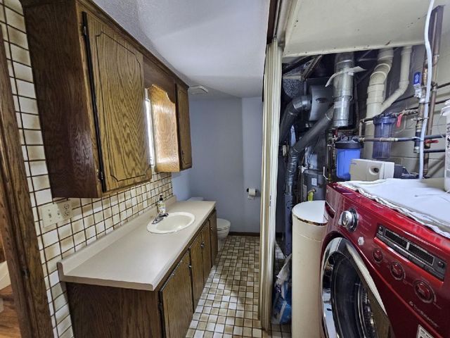 8792 N Maplebrook Circle 8792, Brooklyn Park, MN 55445