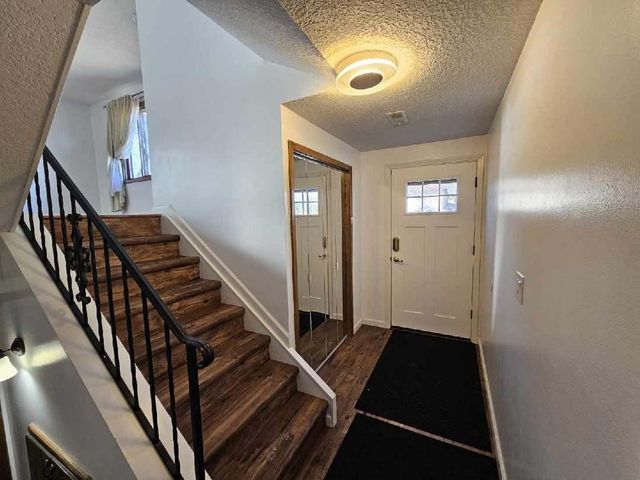 8792 N Maplebrook Circle 8792, Brooklyn Park, MN 55445