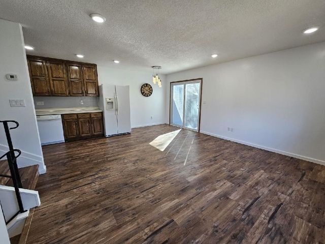 8792 N Maplebrook Circle 8792, Brooklyn Park, MN 55445