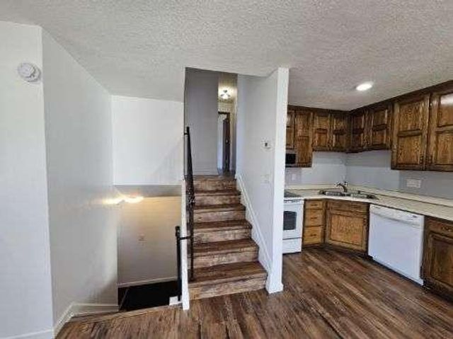 8792 N Maplebrook Circle 8792, Brooklyn Park, MN 55445