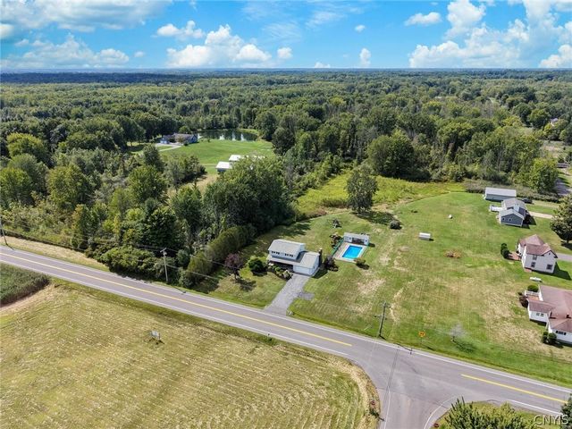 9389 Caughdenoy Road, Clay, NY 13029