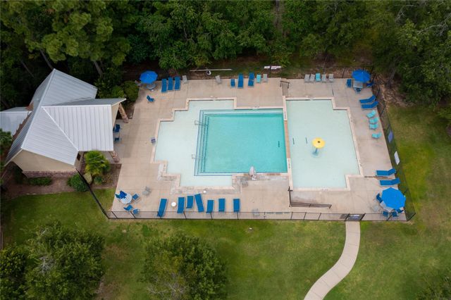 2619 Lost Holly Lane, Conroe, TX 77301