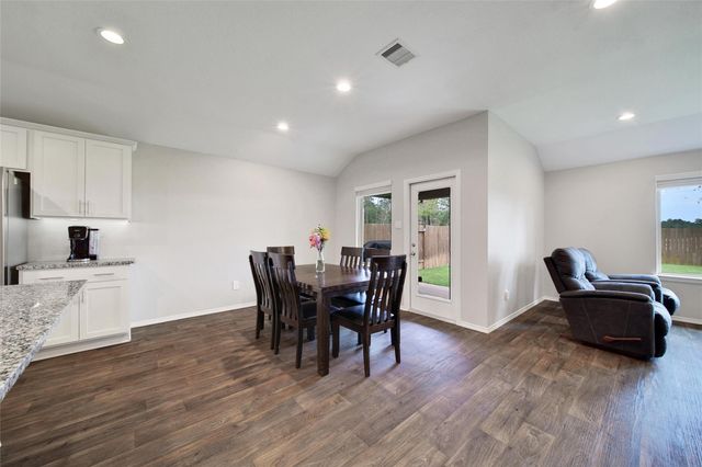2619 Lost Holly Lane, Conroe, TX 77301