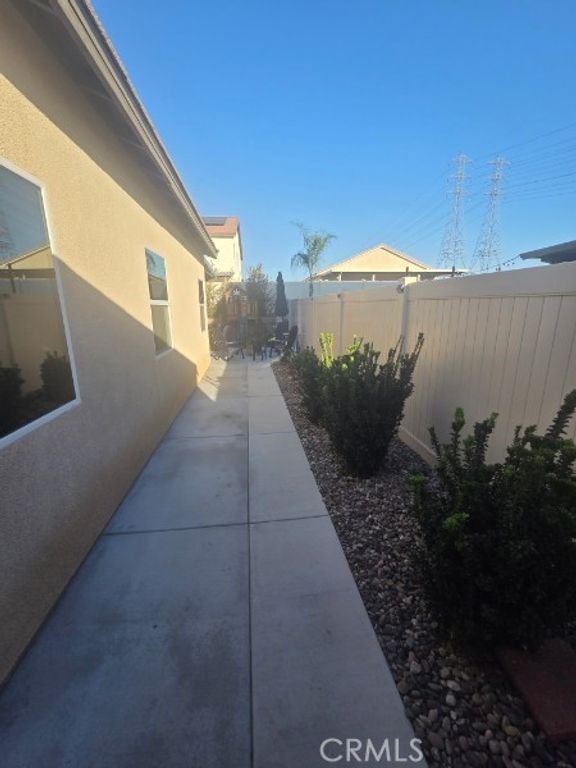 Image 11 of property listing at 1021 Avocet Ct., Calimesa, CA 92320