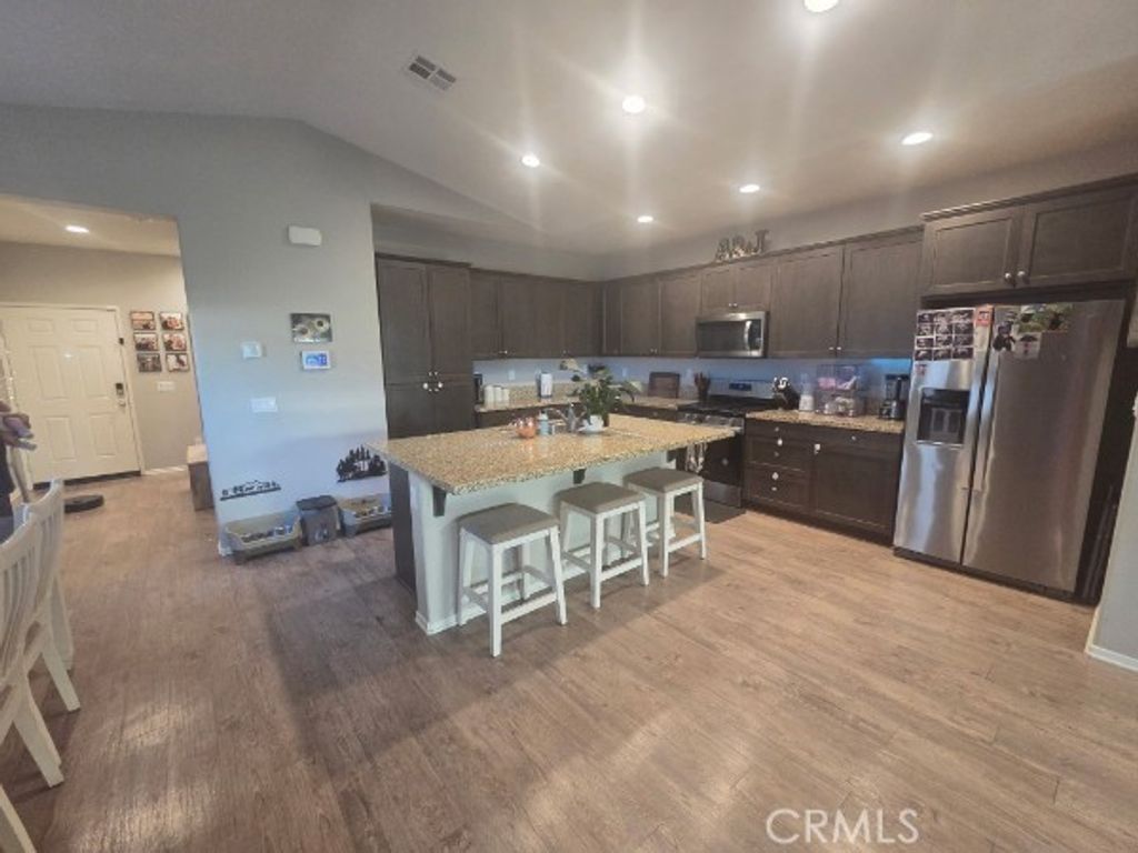 Image 16 of property listing at 1021 Avocet Ct., Calimesa, CA 92320