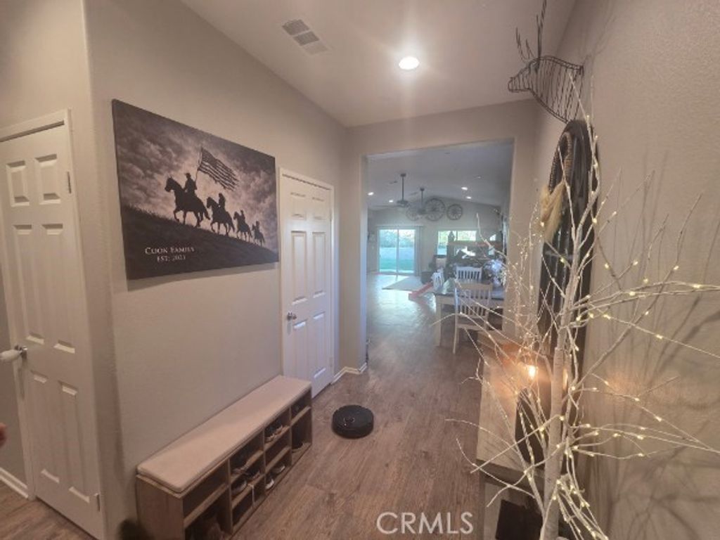 Image 17 of property listing at 1021 Avocet Ct., Calimesa, CA 92320