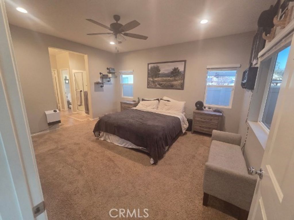 Image 5 of property listing at 1021 Avocet Ct., Calimesa, CA 92320