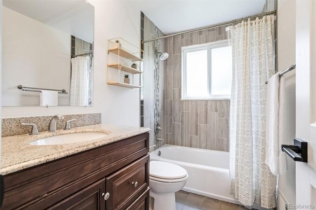 6595 S Cherry Way, Centennial, CO 80121