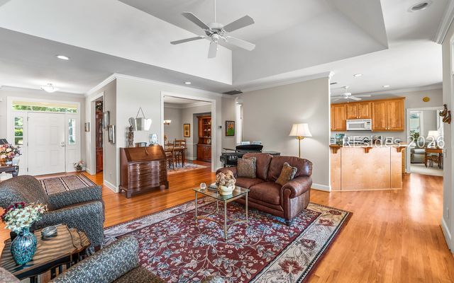 371 Cottage Farm Dr, Beaufort, SC 29902