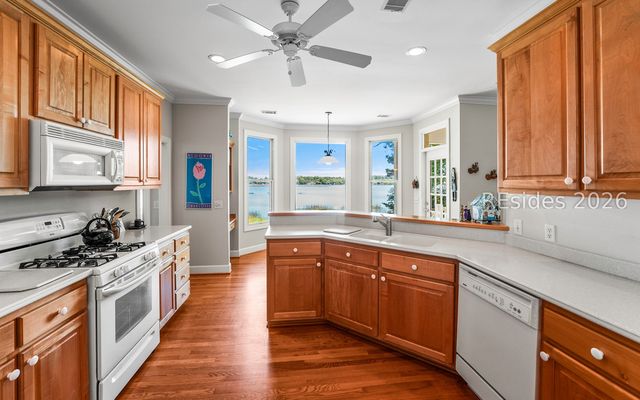 371 Cottage Farm Dr, Beaufort, SC 29902