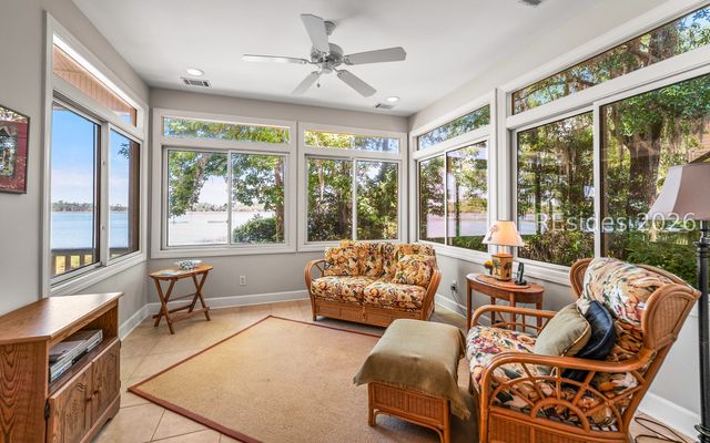 371 Cottage Farm Dr, Beaufort, SC 29902