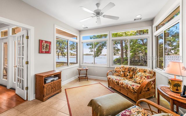 371 Cottage Farm Dr, Beaufort, SC 29902