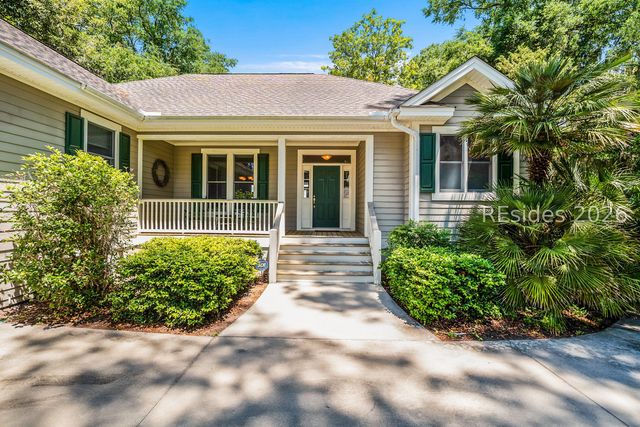 371 Cottage Farm Dr, Beaufort, SC 29902