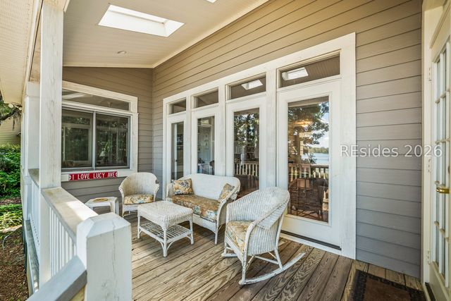 371 Cottage Farm Dr, Beaufort, SC 29902