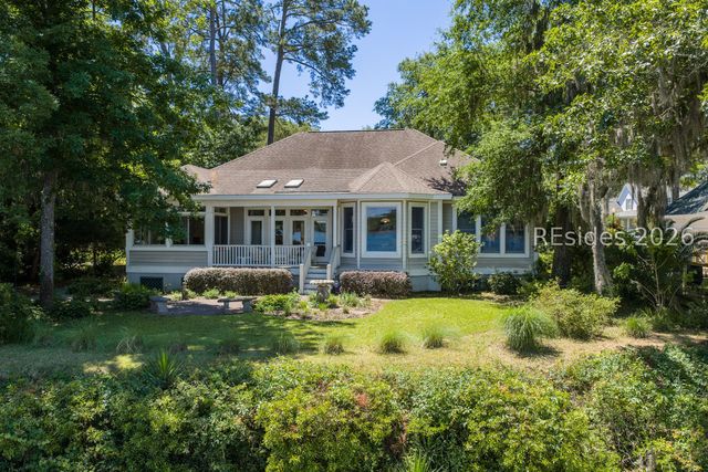 371 Cottage Farm Dr, Beaufort, SC 29902