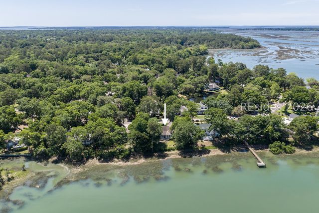 371 Cottage Farm Dr, Beaufort, SC 29902