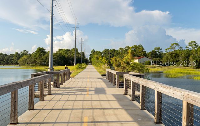 371 Cottage Farm Dr, Beaufort, SC 29902