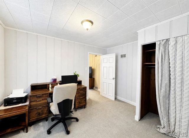 5262 Fairview Avenue, St Louis, MO 63139