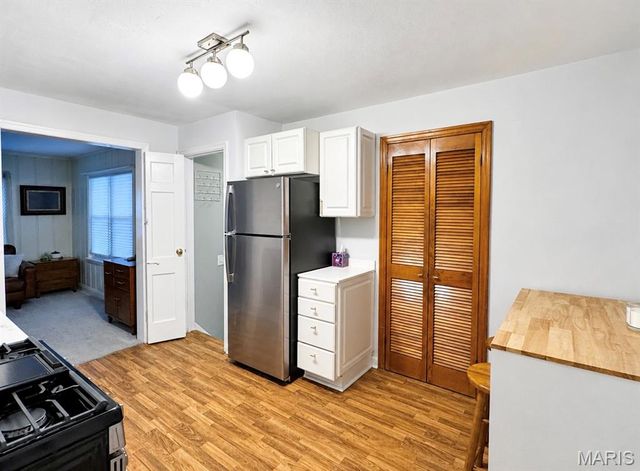 5262 Fairview Avenue, St Louis, MO 63139