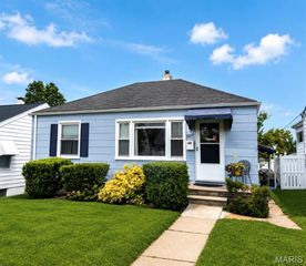 5262 Fairview Avenue, St Louis, MO 63139