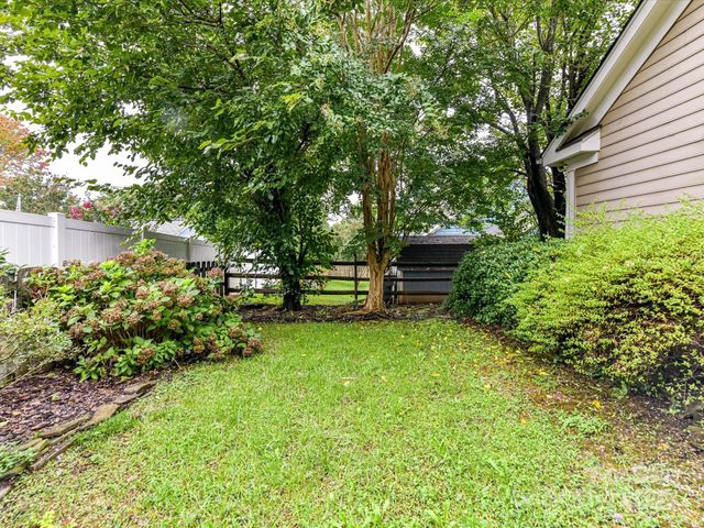 111 Fox Glove Drive, Mooresville, NC 28115