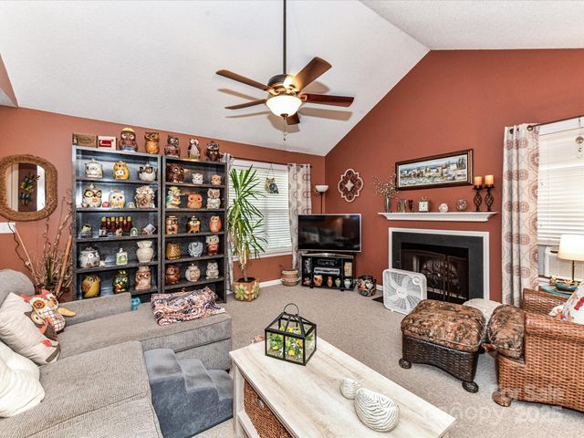 111 Fox Glove Drive, Mooresville, NC 28115