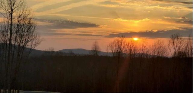 1084 Highgrove Drive, Talking Rock, GA 30175