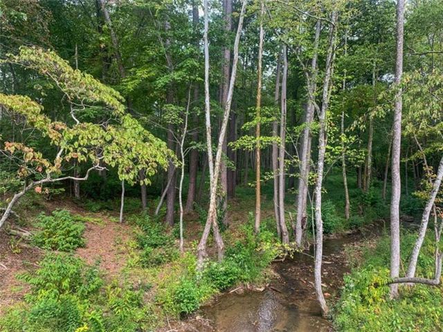 1084 Highgrove Drive, Talking Rock, GA 30175