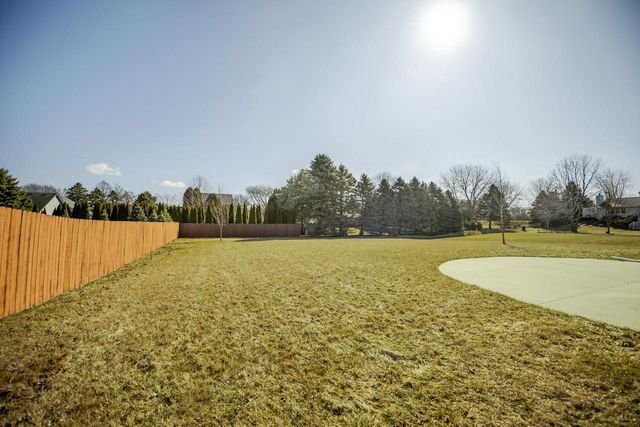 401 90th STREET, Mount Pleasant, WI 53406