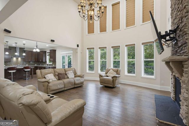 4090 Tobiano Trail, Cumming, GA 30040