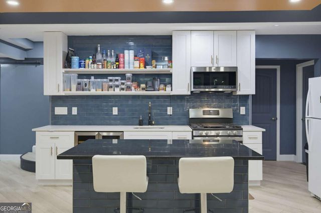 4090 Tobiano Trail, Cumming, GA 30040