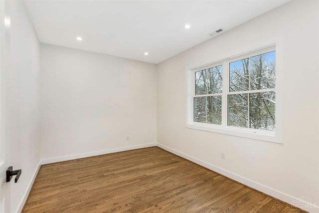 6845 East Fork Road, Cincinnati, OH 45227