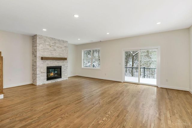 6845 East Fork Road, Cincinnati, OH 45227