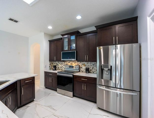 8915 VICTORIA ISLE PLACE, Orlando, FL 32829