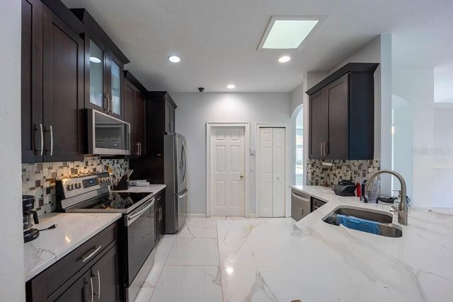 8915 VICTORIA ISLE PLACE, Orlando, FL 32829