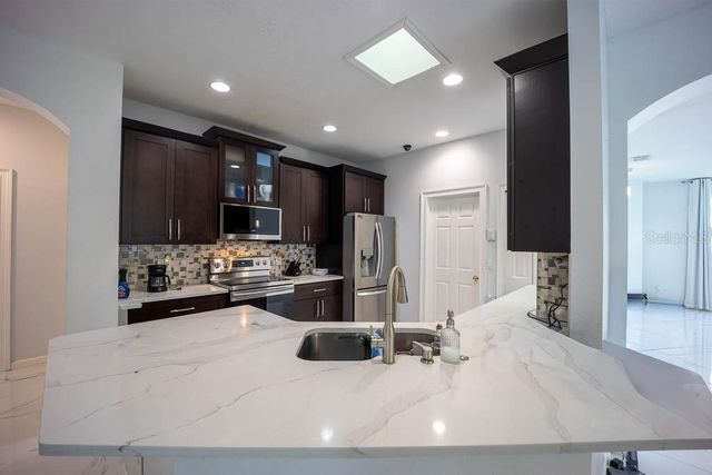 8915 VICTORIA ISLE PLACE, Orlando, FL 32829