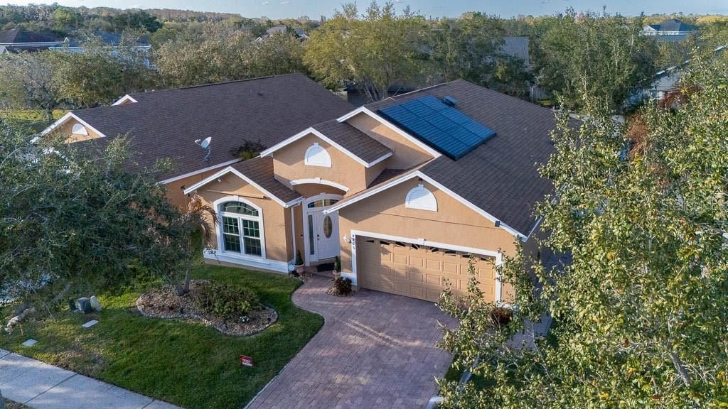 Image 4 of property listing at 8915 VICTORIA ISLE PLACE, Orlando, FL 32829