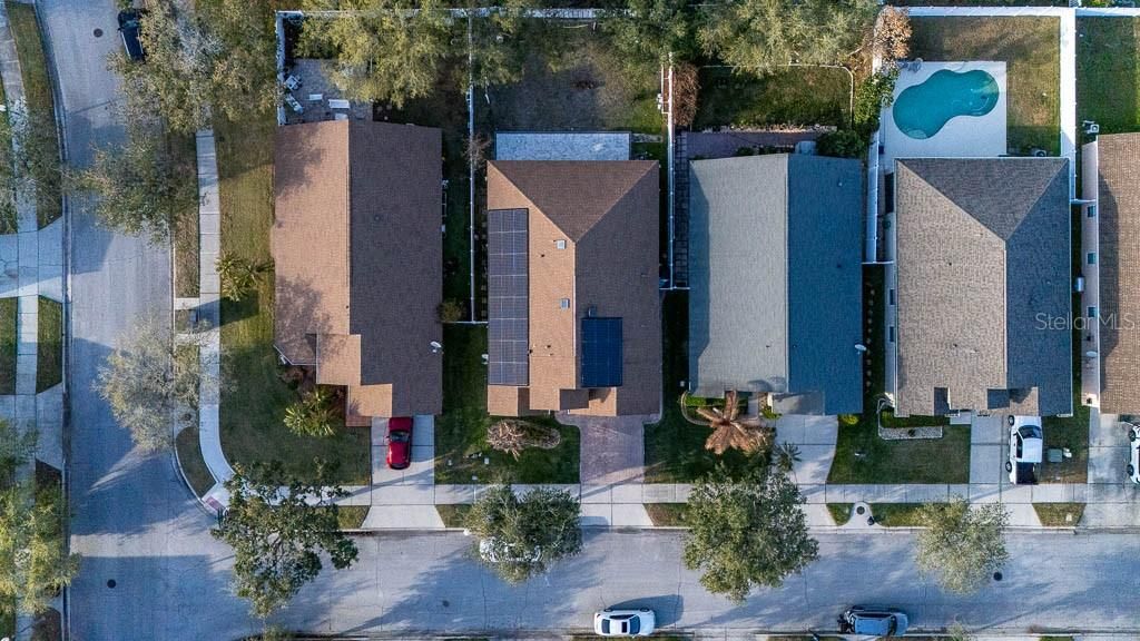 Image 6 of property listing at 8915 VICTORIA ISLE PLACE, Orlando, FL 32829