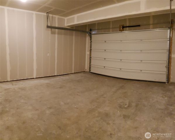 15908 39th Ave East, Tacoma, WA 98446